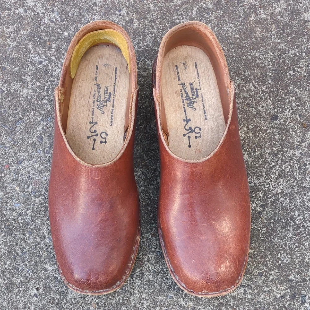 Multnomah Clogs - Picture 3 of 6